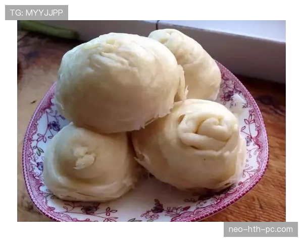 徐灿训练完直接去夜市吃十串腰子，这自律人设崩得也太快了